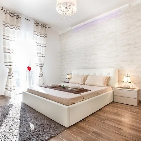 Alexander Apartmán